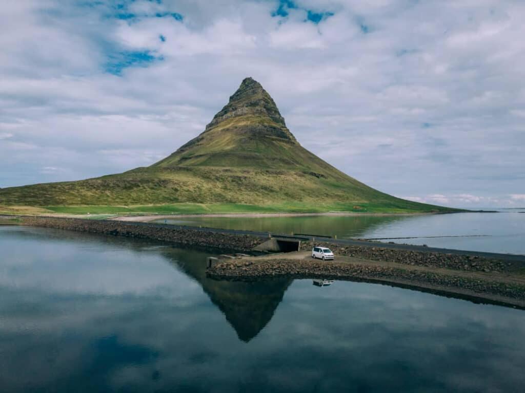 Rent Campervans Hotel Keflavík Kültér fotó